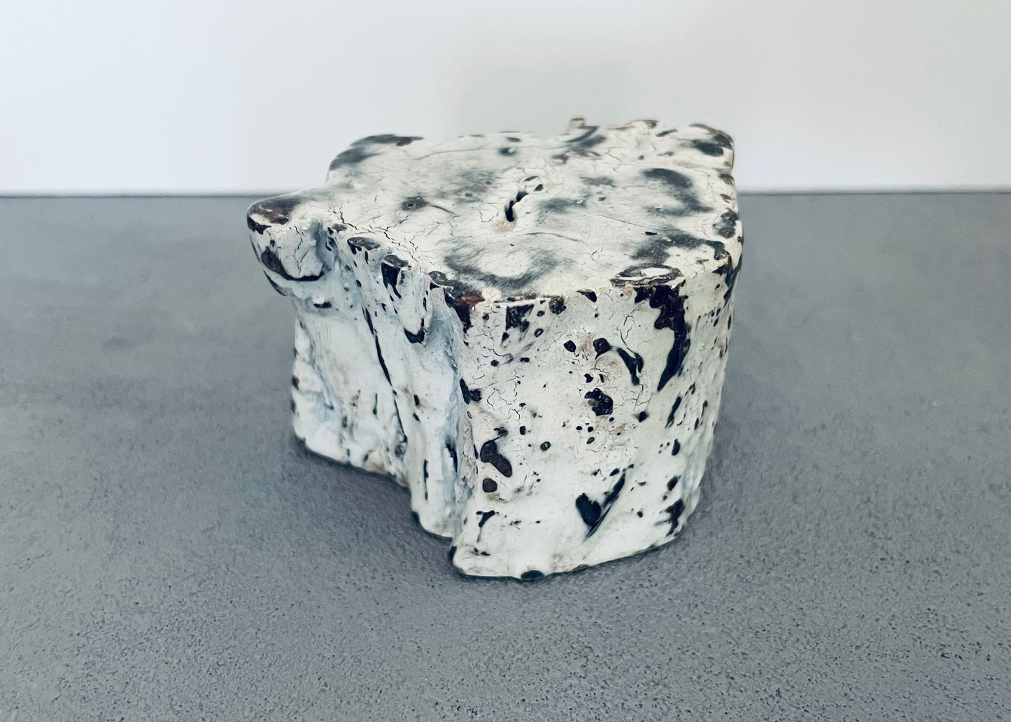 Seastrand Accent End Table in White/Gray/Brown Gloss Finish