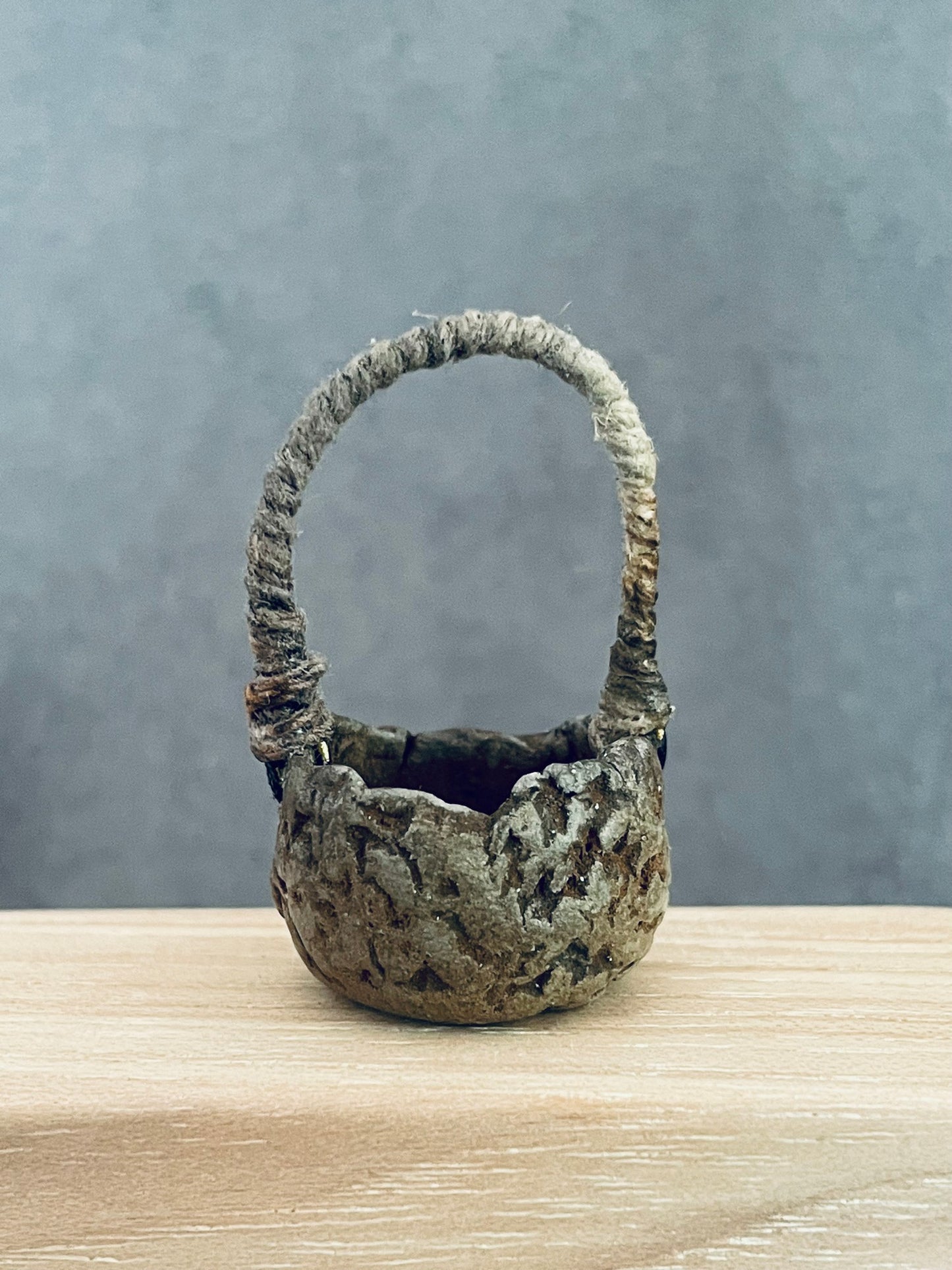 Canyon Bowl with Handle