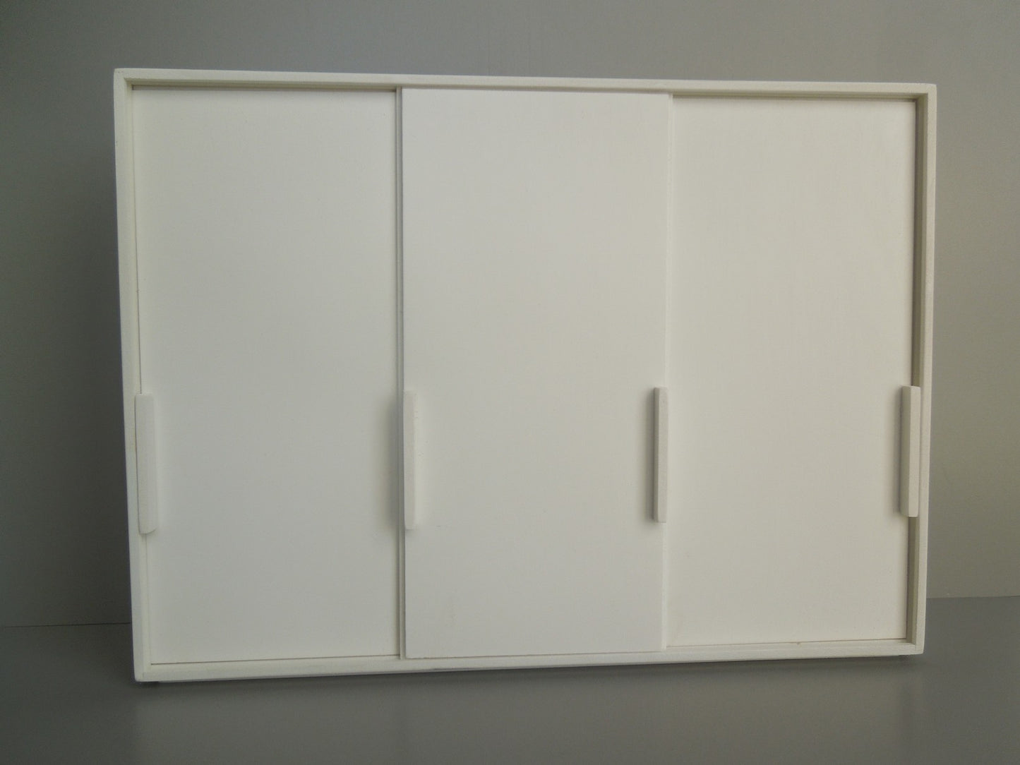 Canta Wardrobe Unit with 3 Sliding Doors in White