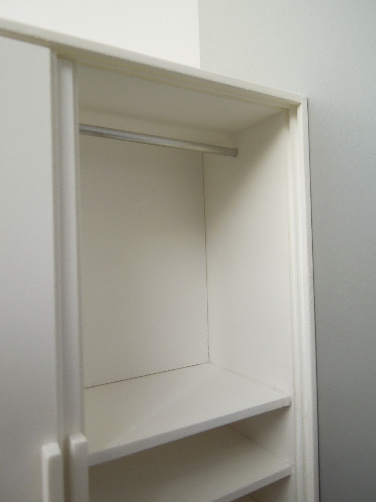 Canta Wardrobe Unit with 3 Sliding Doors in White