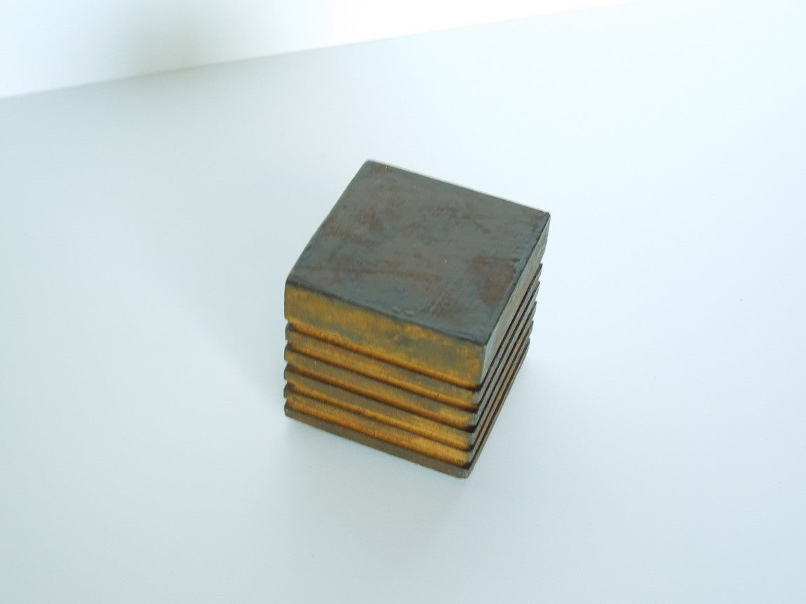 Ribbed Cube in Rust