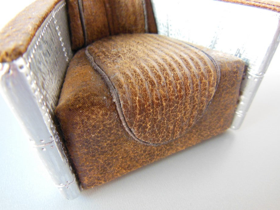 Hughes Chair in Vintage Brown