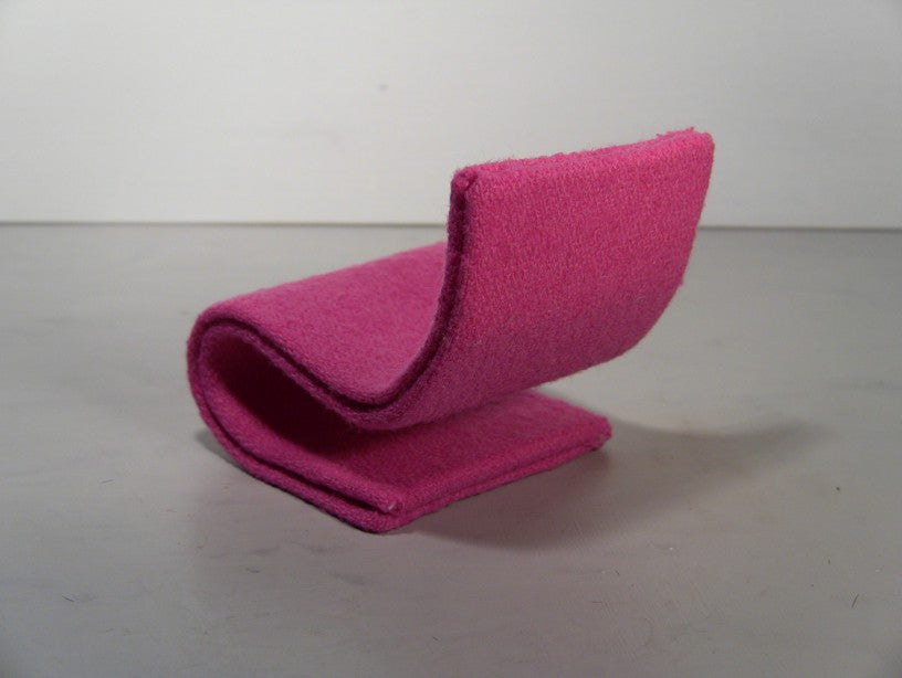 S Chair in Pink