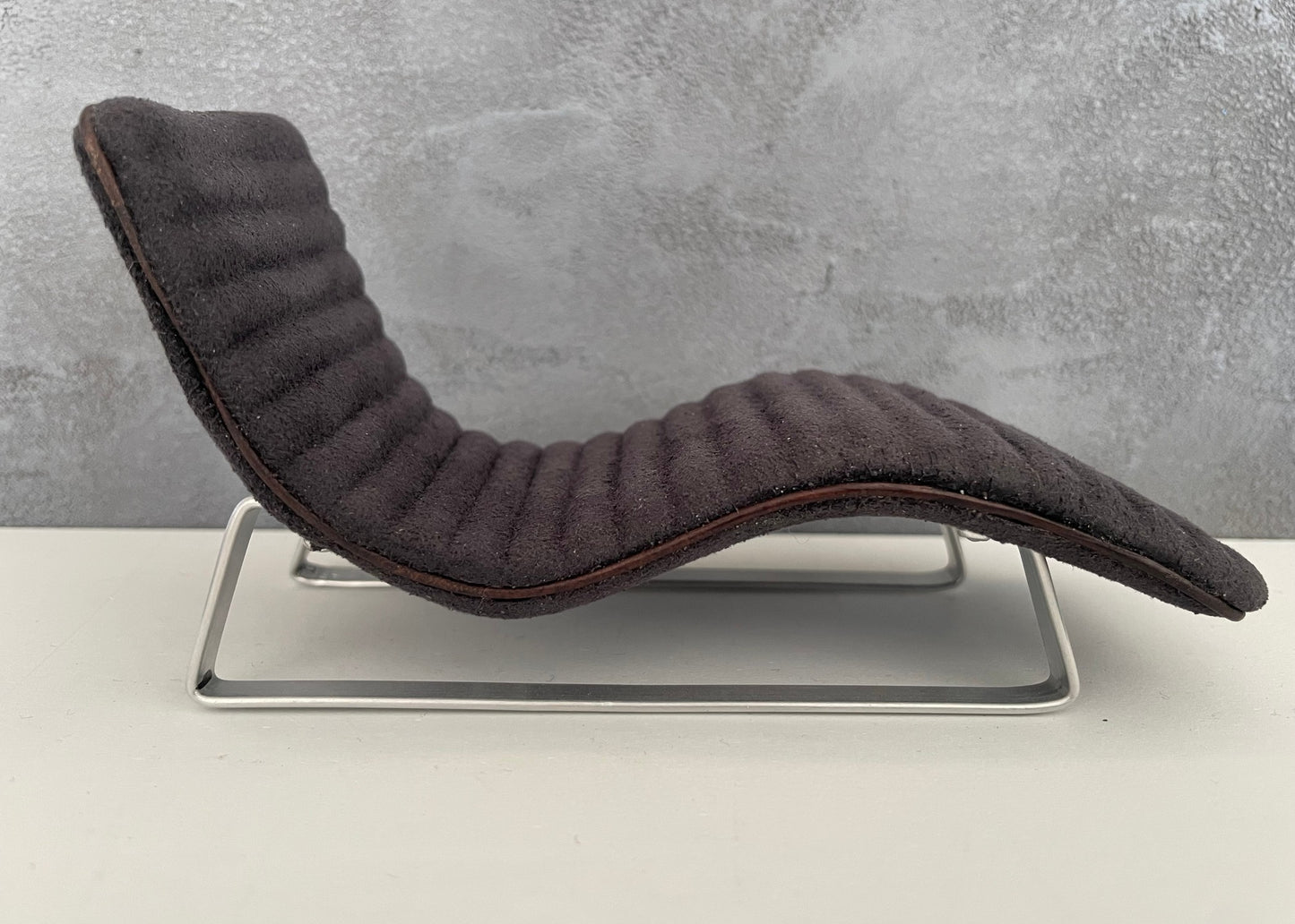 Menlo Gray Ribbed Chaise