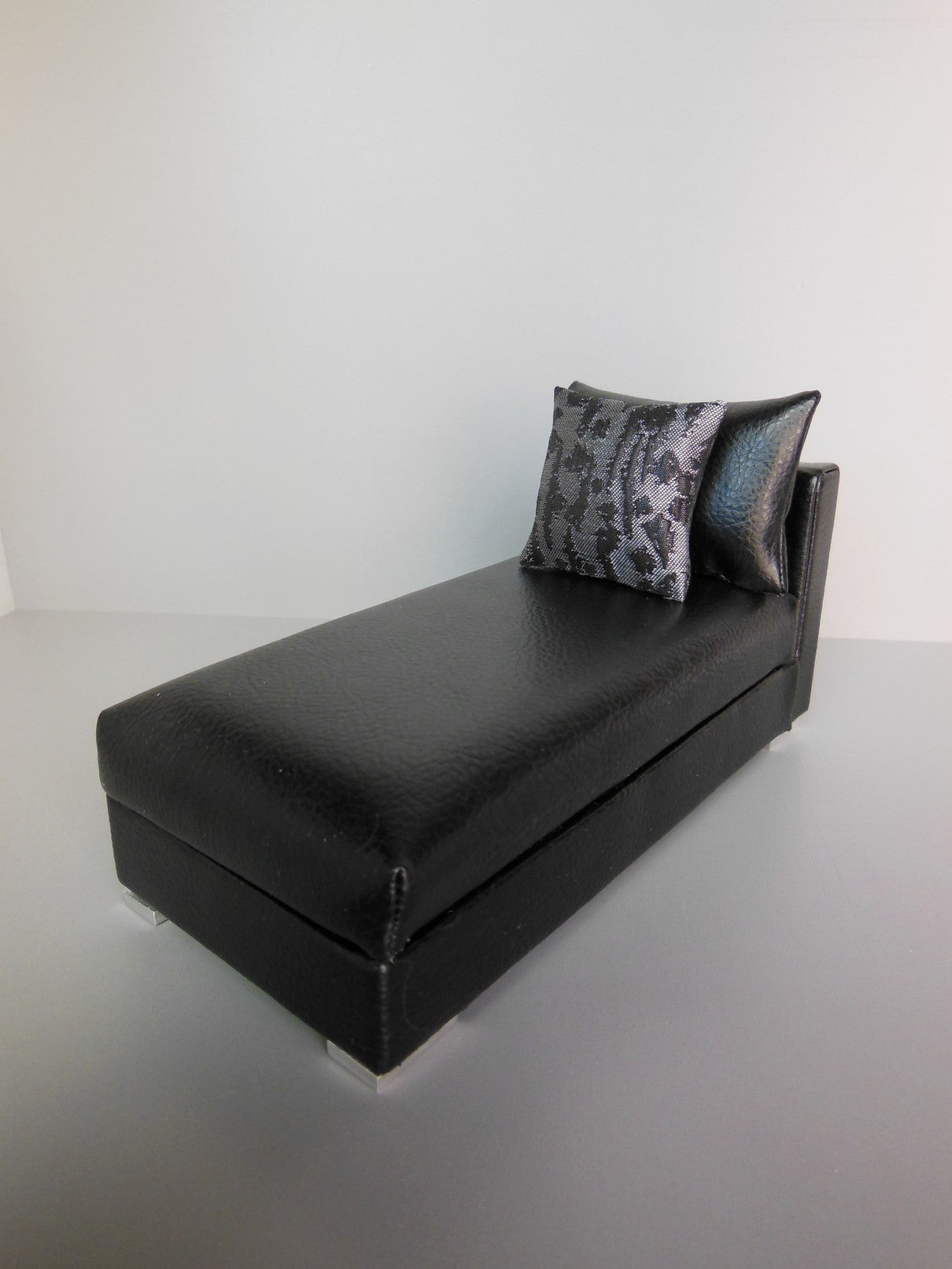 Preston One Arm Chaise in Black
