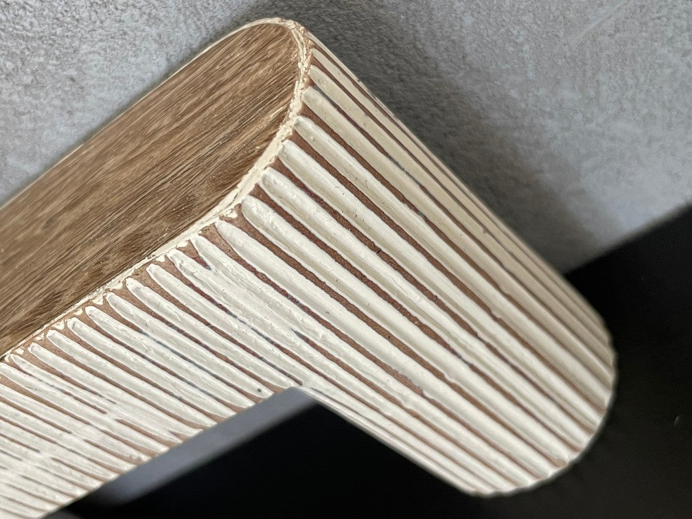 Ondra Console Table