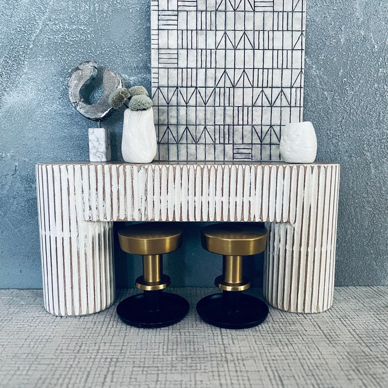Ondra Console Table