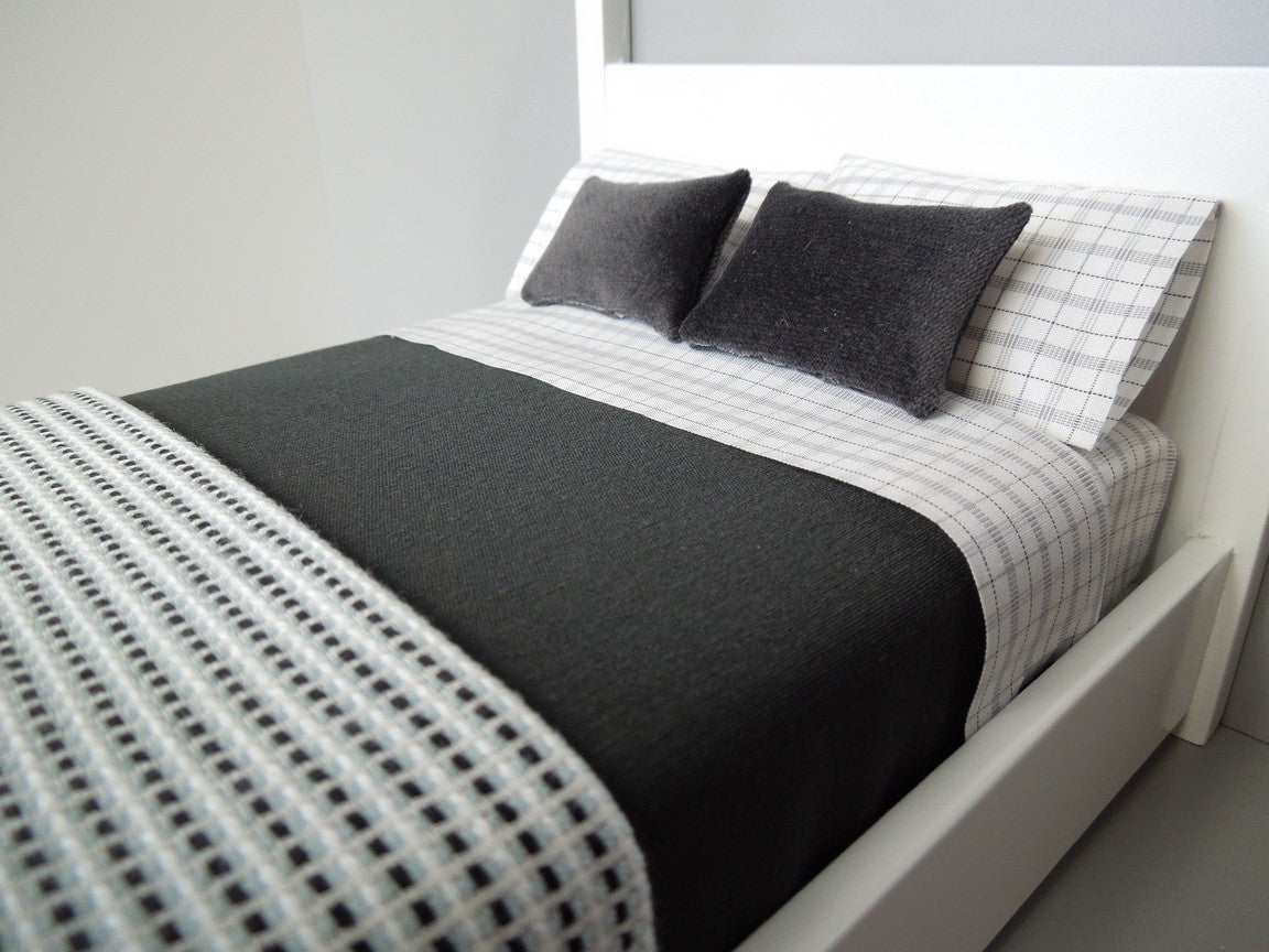 Solid Black Duvet