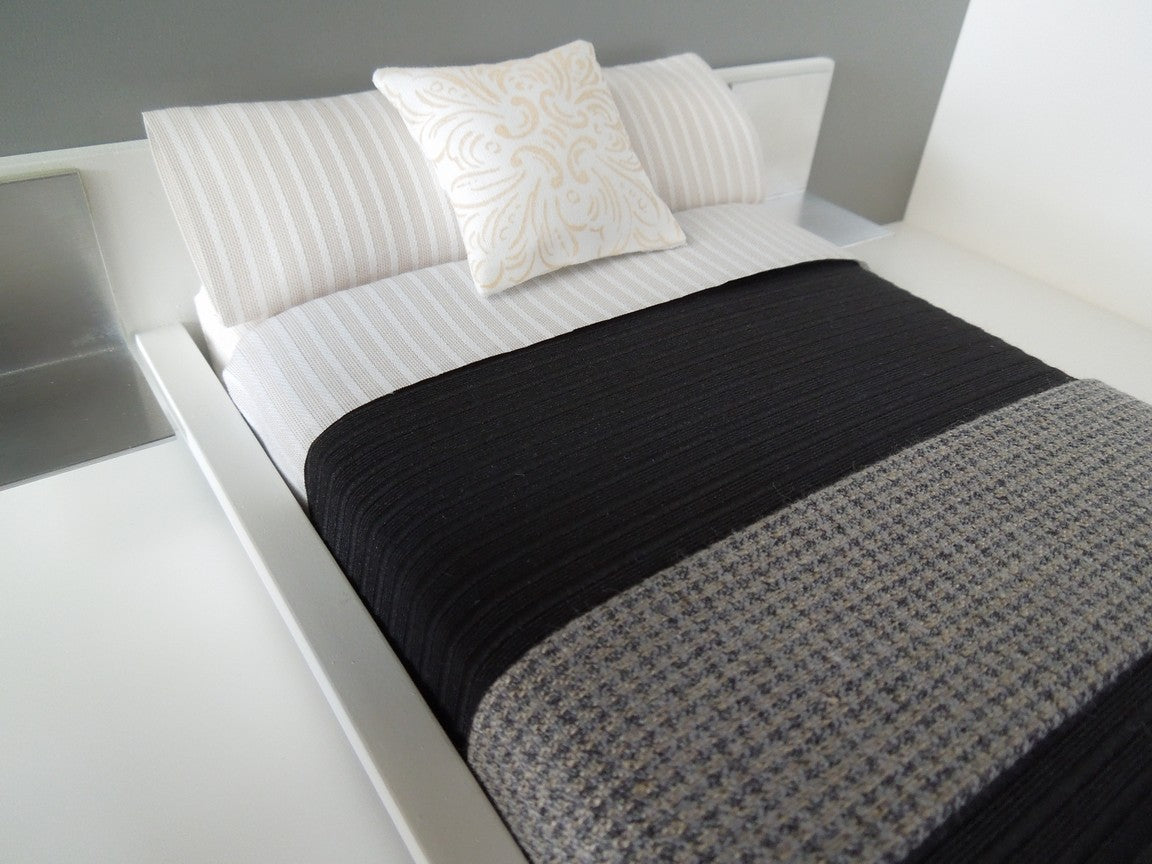 Black Ribbed Stripe Duvet