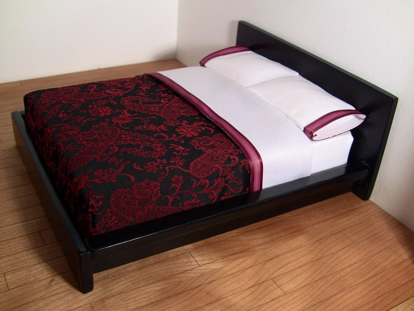 Red On Black Paisley Duvet