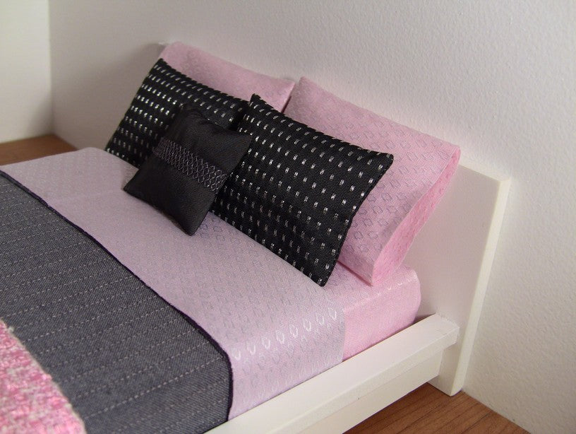 Mod Pink Sheet Set