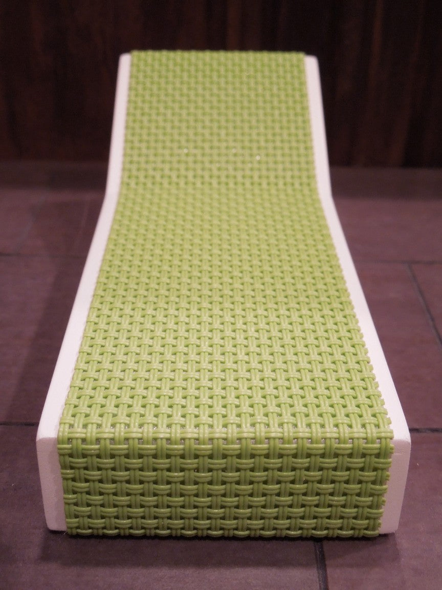 Aero Chaise - Green on White Base