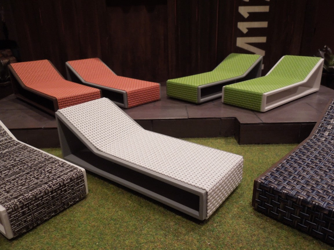 Aero Chaise - White on Gray Base