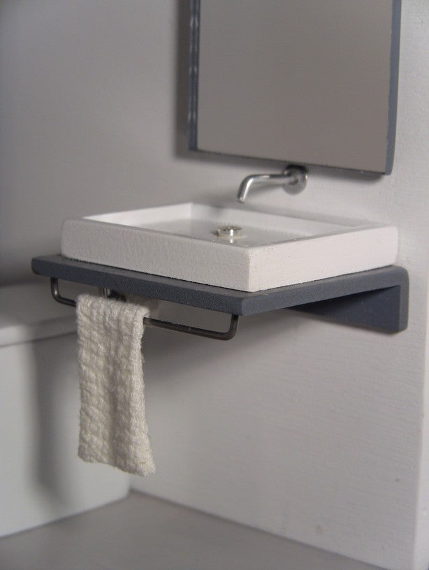 Single Vanity Bath Unit with Tub/Shower and Toilet