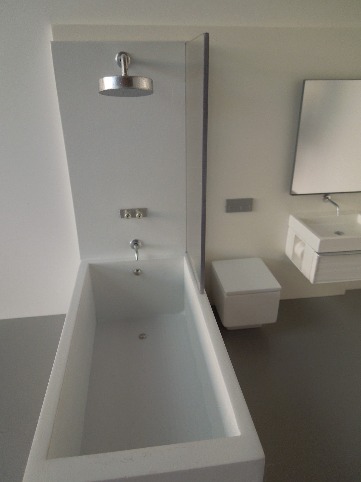 Single Vanity Bath Unit with Tub/Shower and Toilet