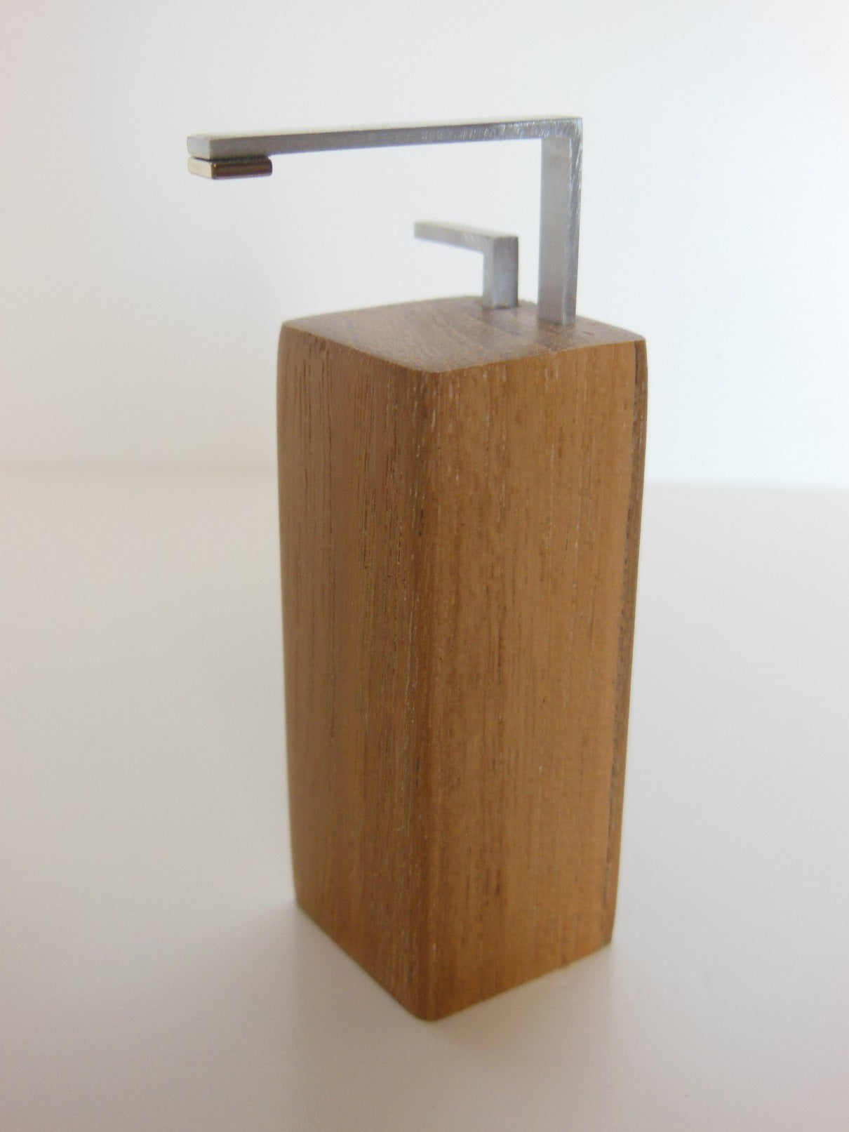 Adagio Aluminum Tub with Teak Spigot