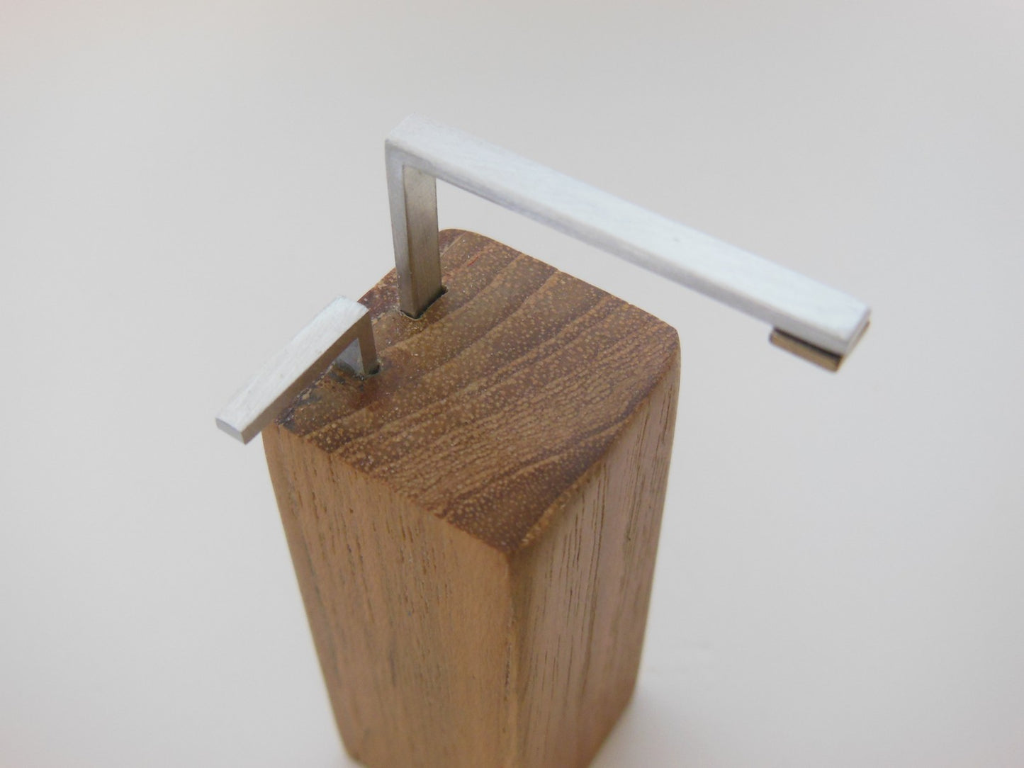 Adagio Aluminum Tub with Teak Spigot