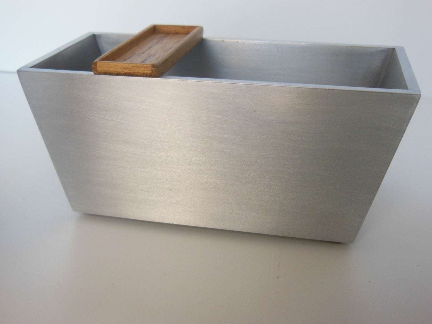 Adagio Aluminum Tub with Teak Spigot