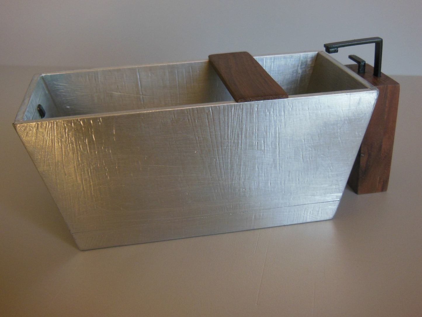 Adagio Aluminum Tub with Walnut Spigot