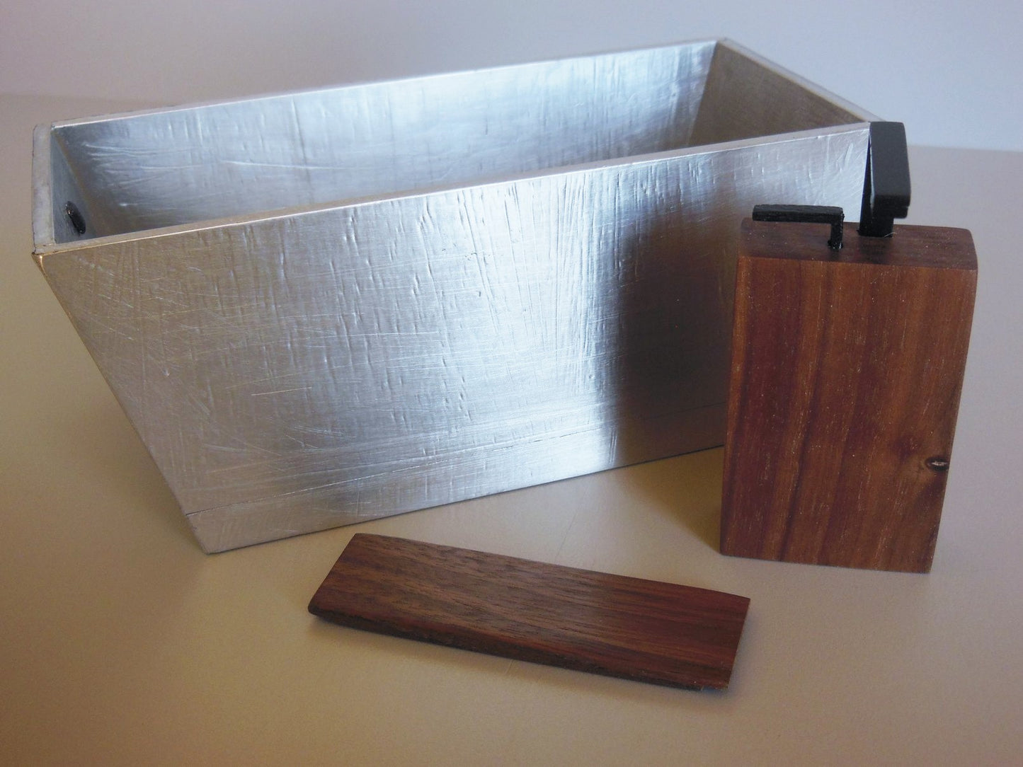 Adagio Aluminum Tub with Walnut Spigot