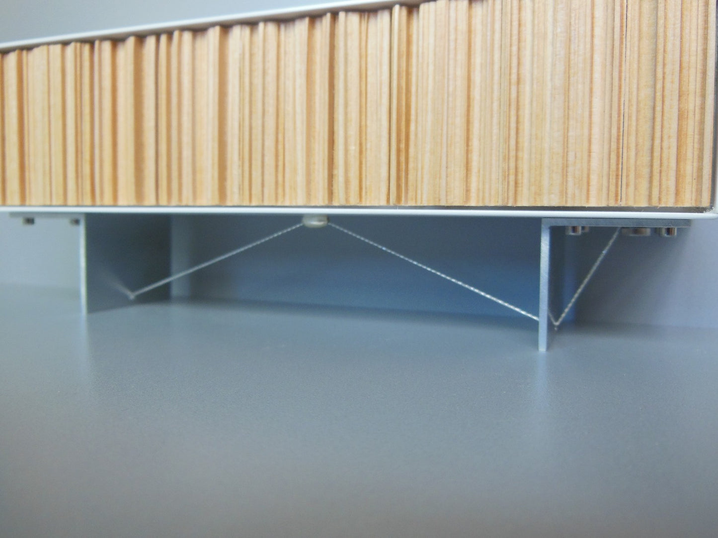 Ribbed Console in Cypress