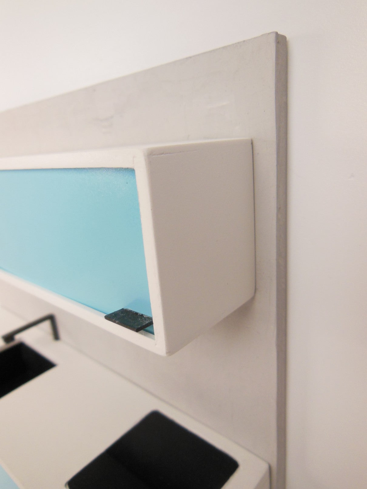 Efficiency Kitchen with Upper Cabinet in Blue