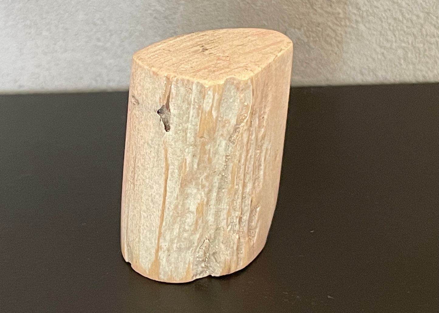 Driftwood Round Accent End Table in Blush Finish