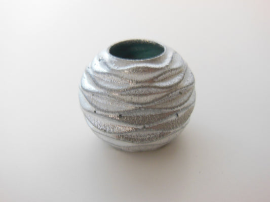 Silver Round Ripple Vase