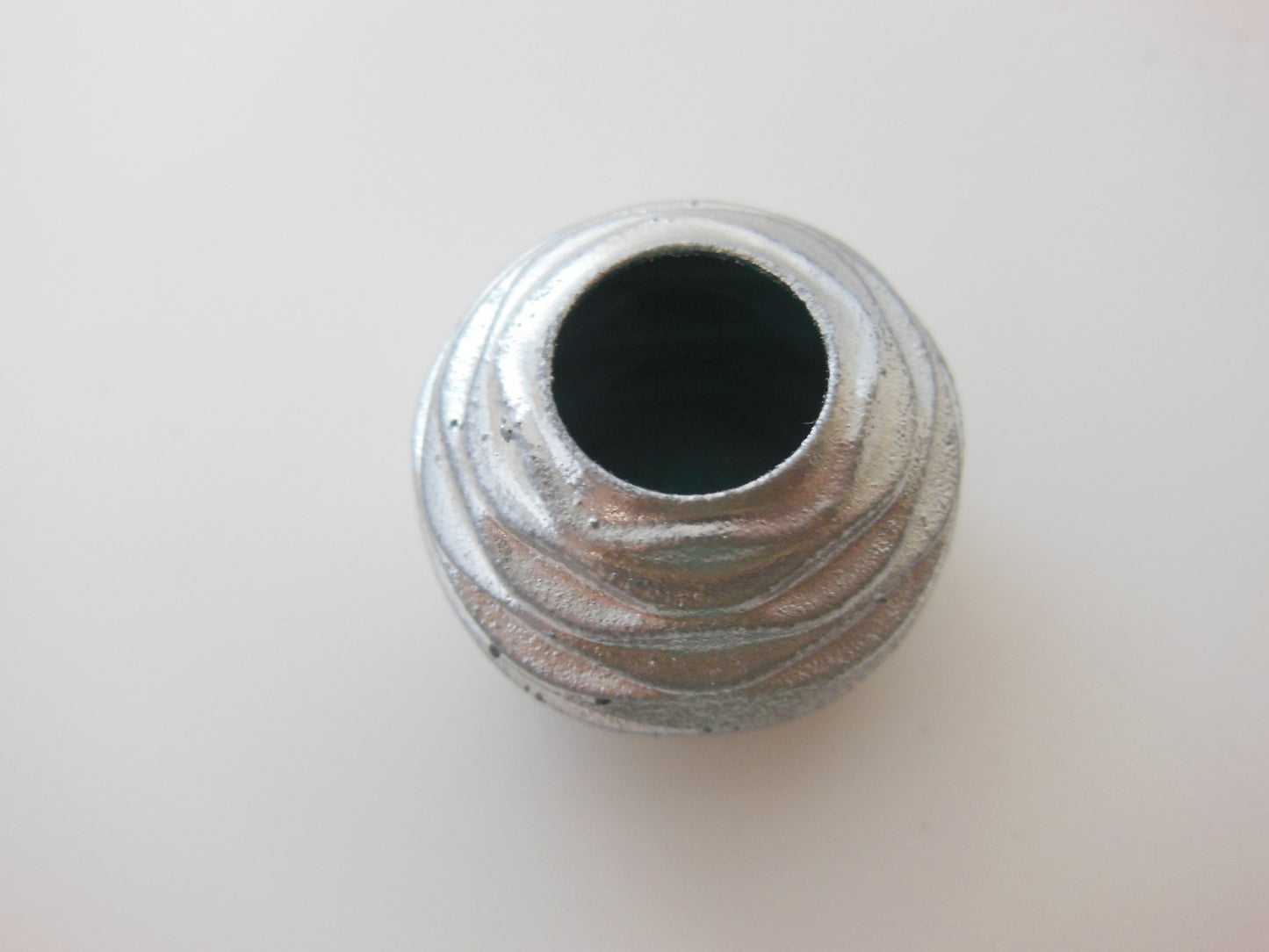 Silver Round Ripple Vase