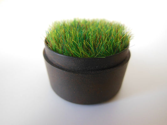 Tall Round Rusted Tray with Wheat Grass