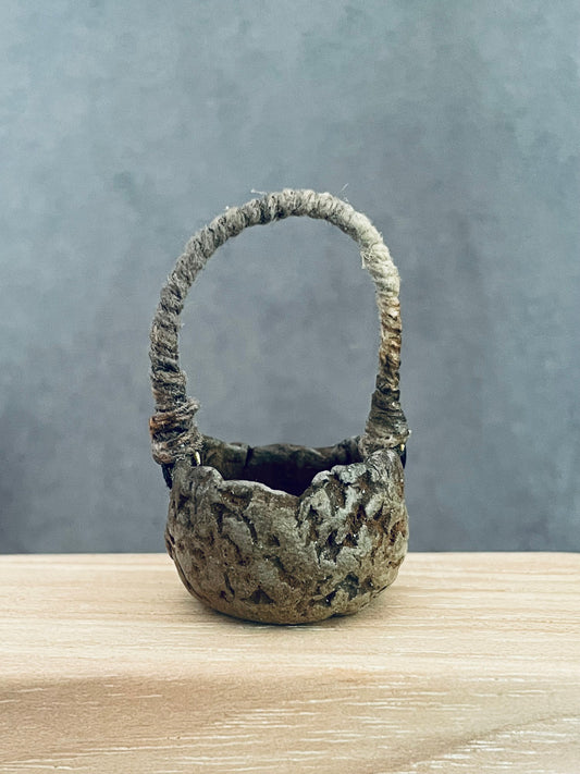 Canyon Bowl with Handle