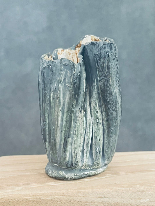 Kolos Sculpted Tall Vase