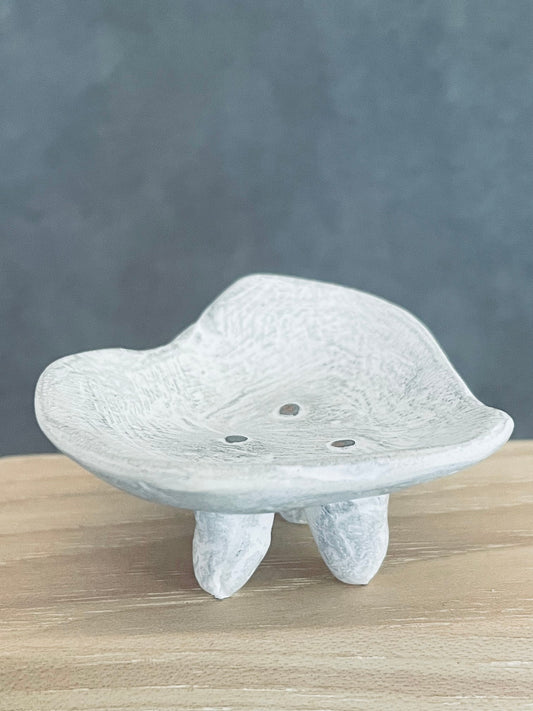 White Triune Vessel