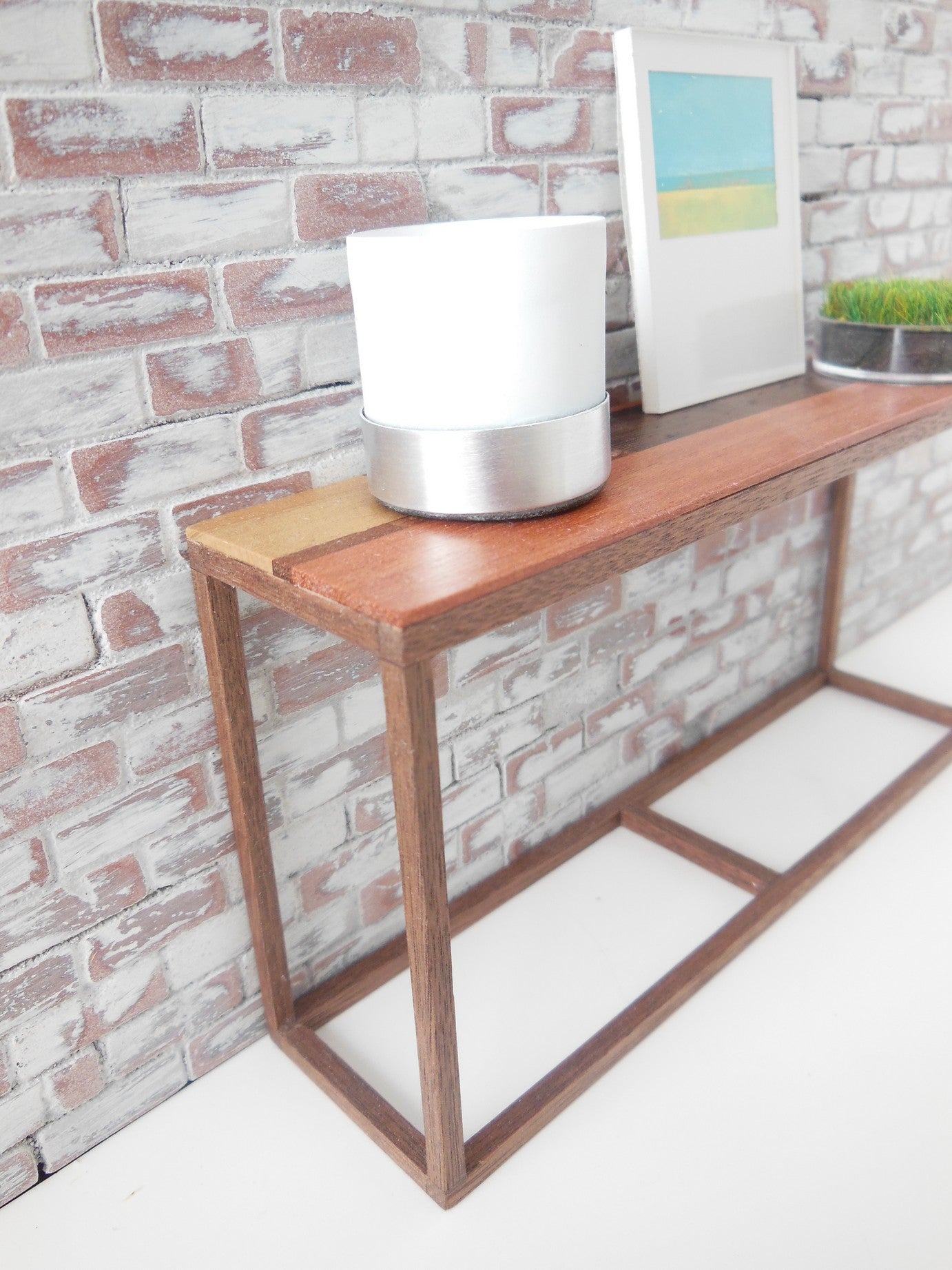 Anaheim Frosted Table Lamp