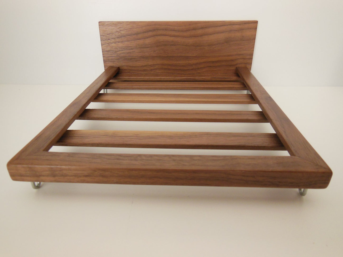 Walnut V Leg Bed