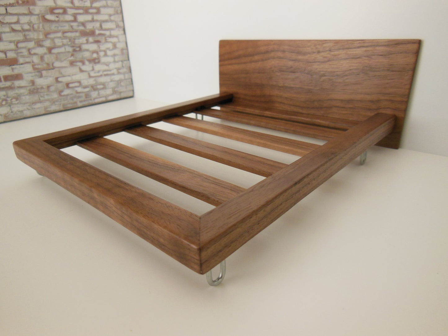 Walnut V Leg Bed