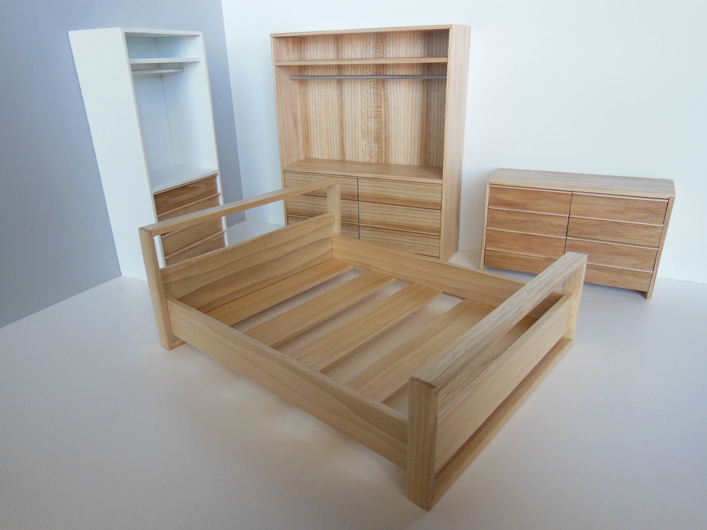 Arvo Dresser with 8 Drawers