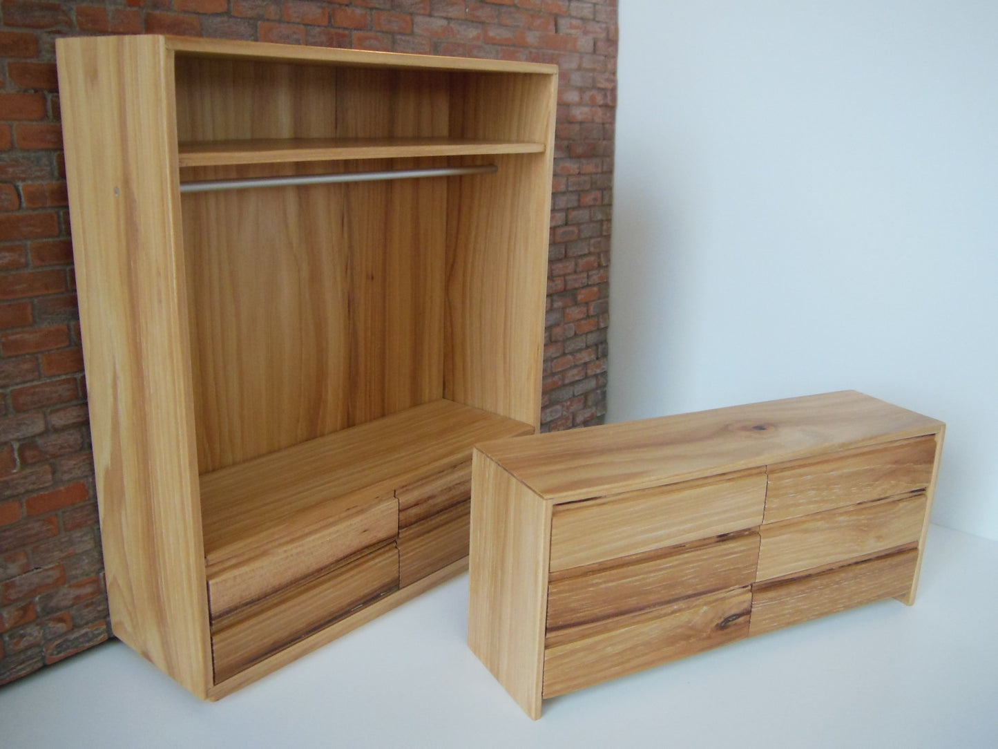 Arvo Wardrobe with 4 Drawers
