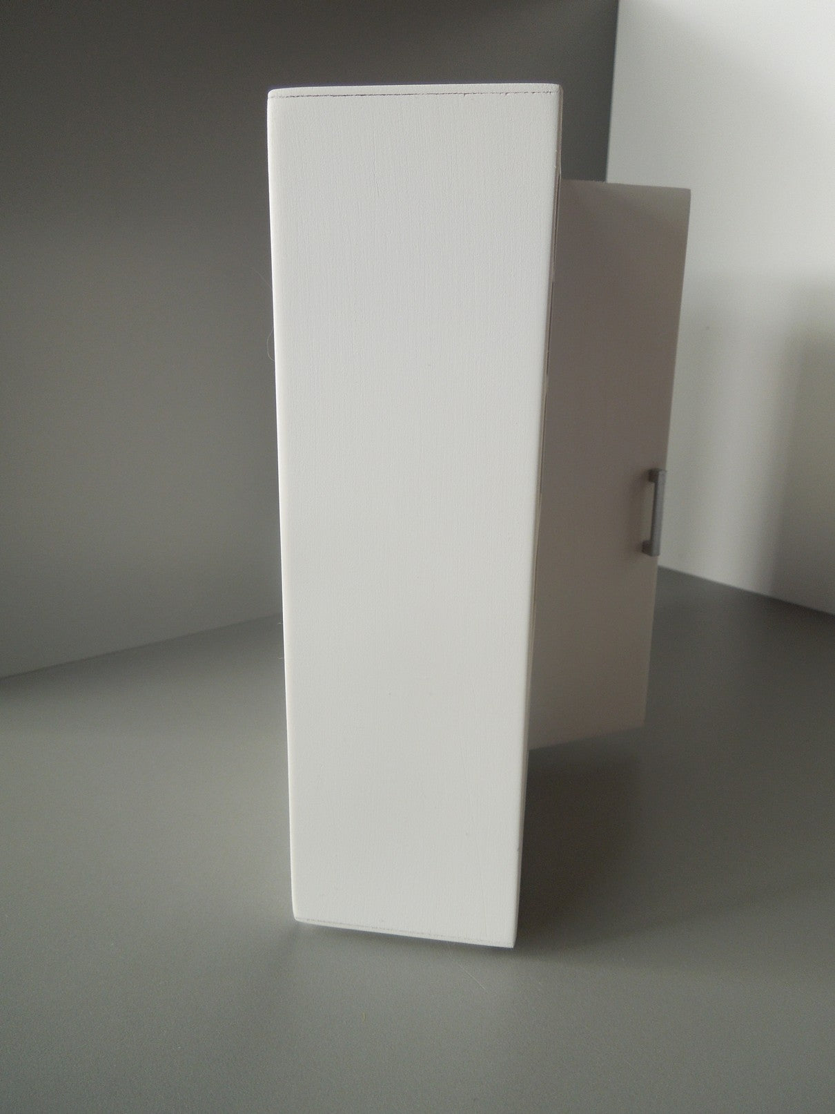 Dakota Wardrobe Unit with 2 Doors and Shelving in White