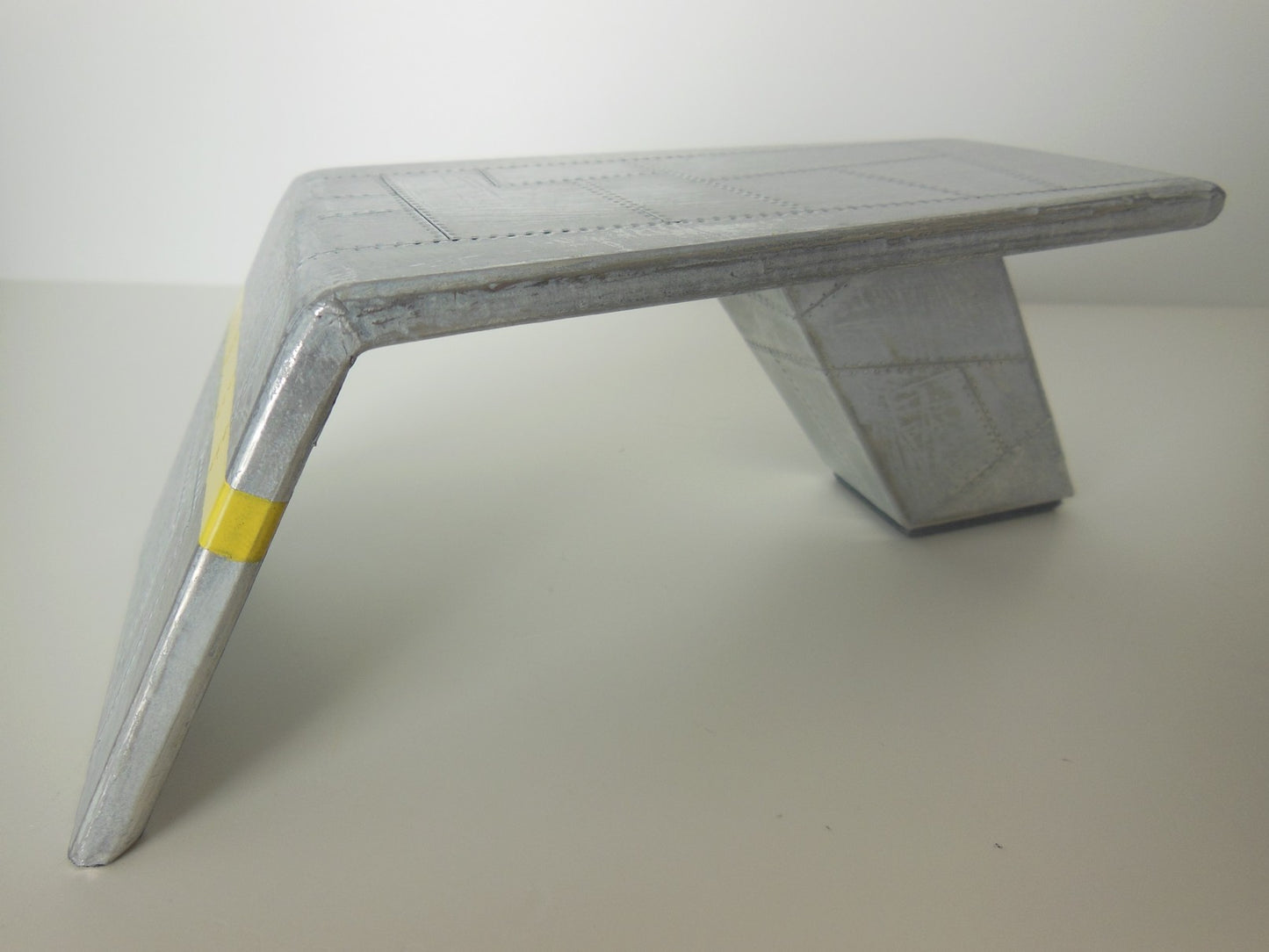 Aviator Desk with Yellow Stripe