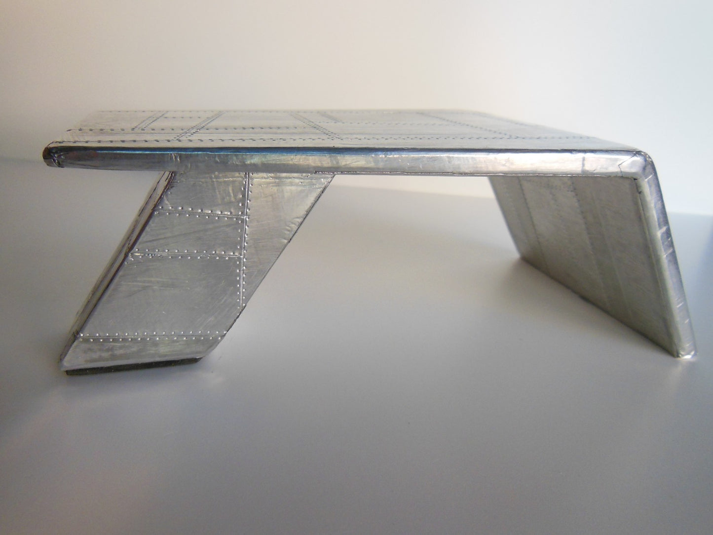 Aviator Desk