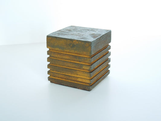 Ribbed Cube in Rust