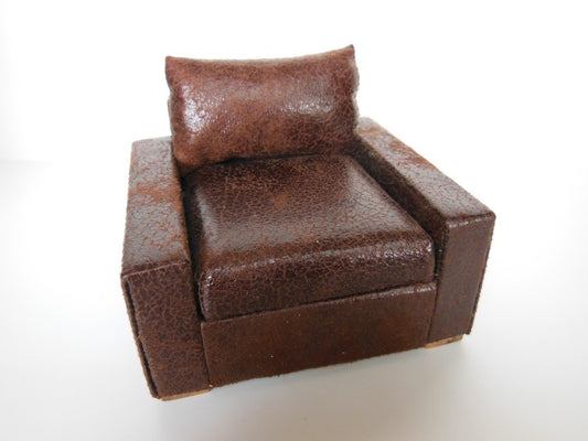 Davis Chair in Vintage Brown