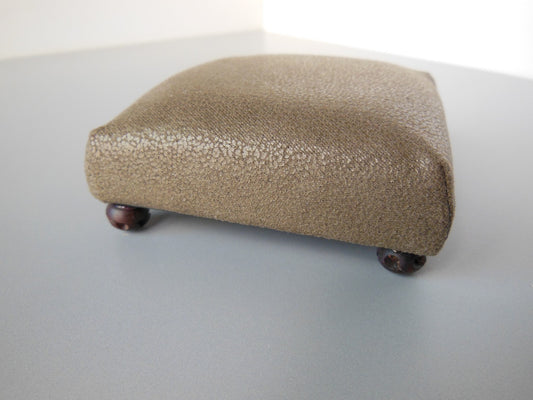 Ottoman in Brown Distressed Leather