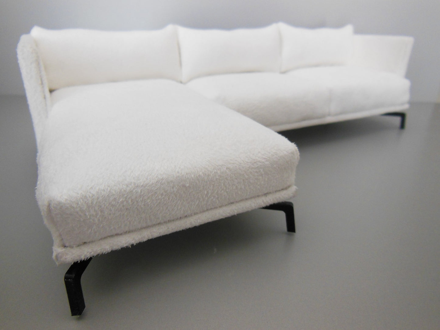 Lusso Sectional in White Micro Suede