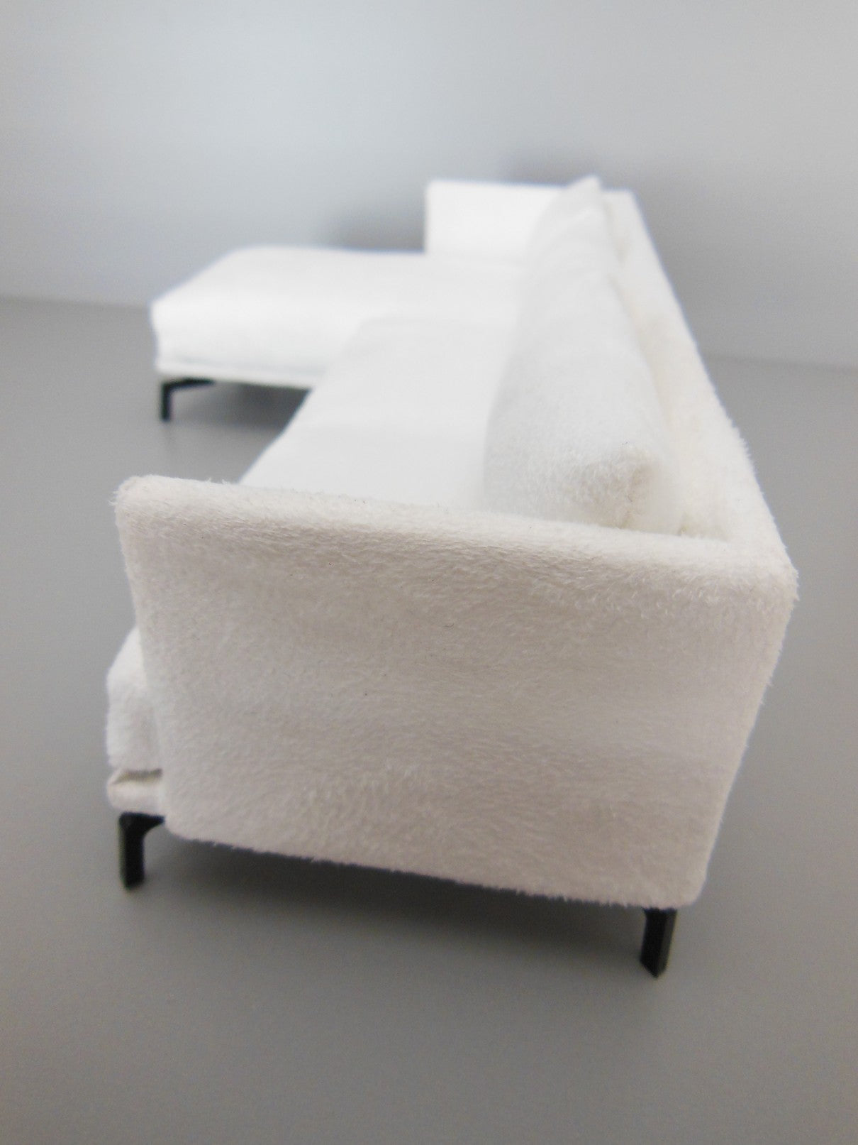 Lusso Sectional in White Micro Suede