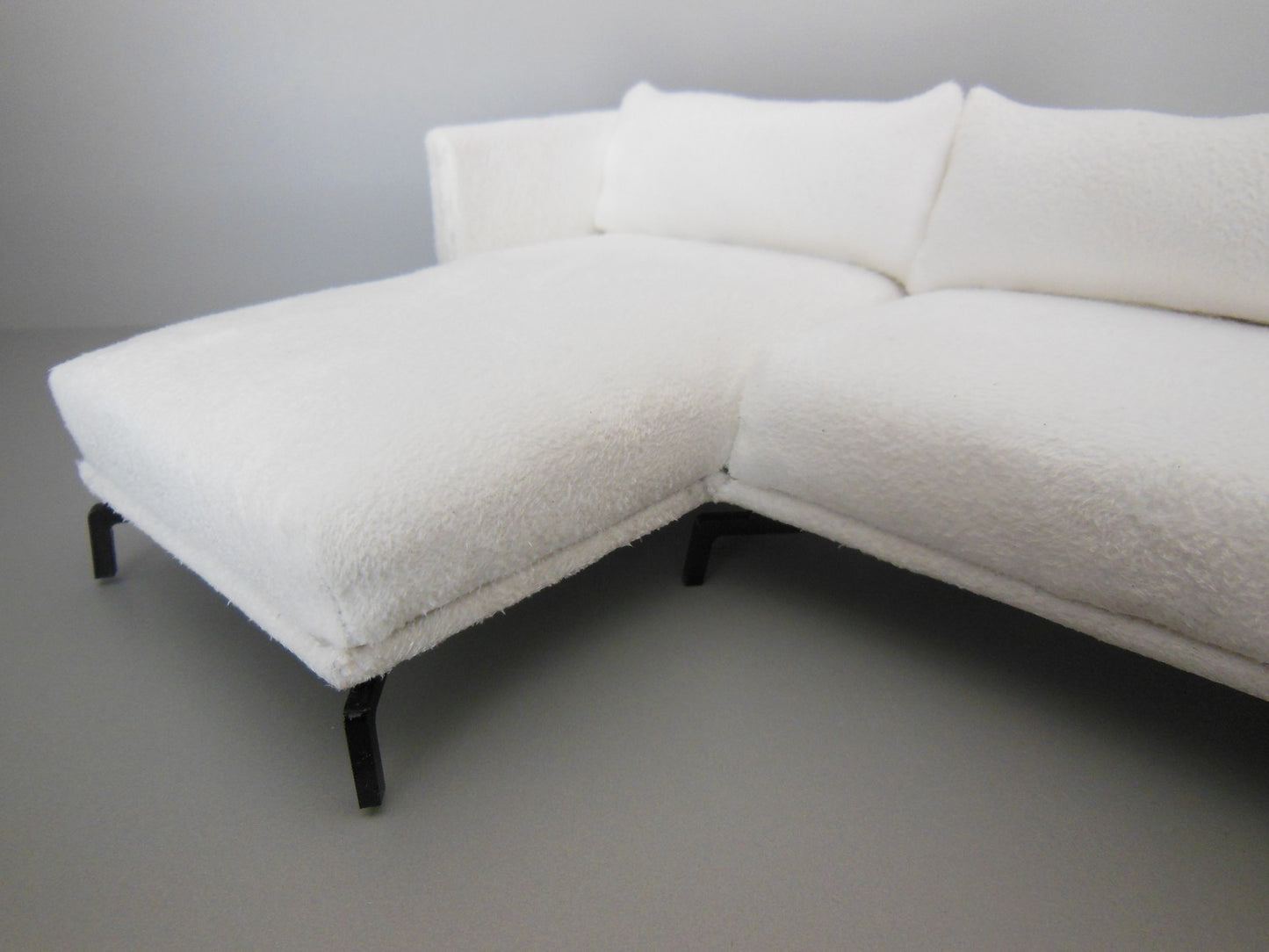 Lusso Sectional in White Micro Suede