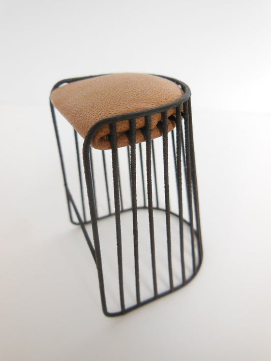 Bride's Veil Counter Stool Black/Tan
