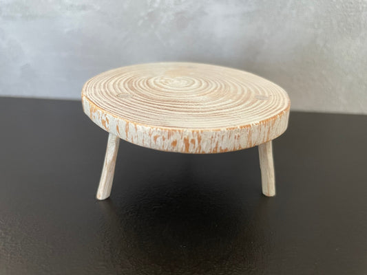Round White Wash Driftwood Coffee Table with 3 Peg Legs