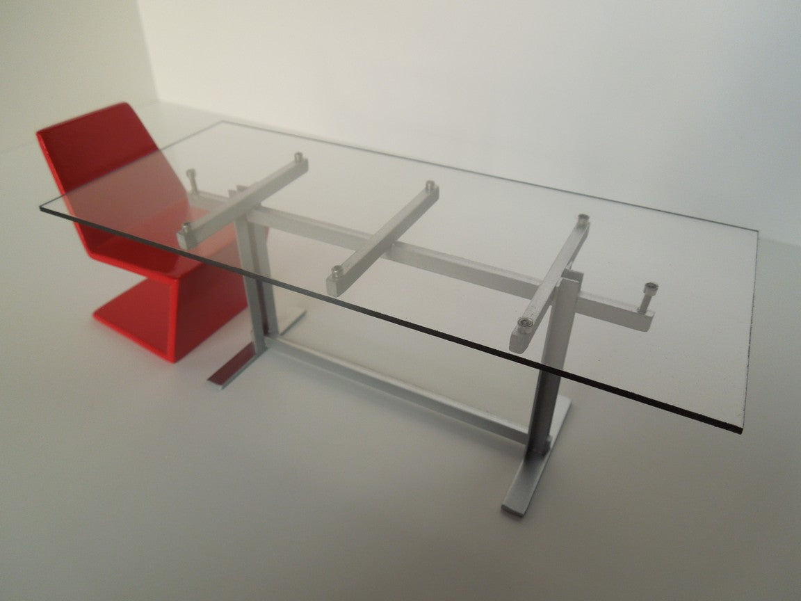Trellis Dining Table in Silver